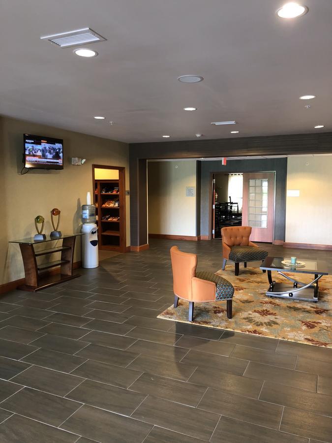 Robinson Countryview Inn & Suites מראה חיצוני תמונה