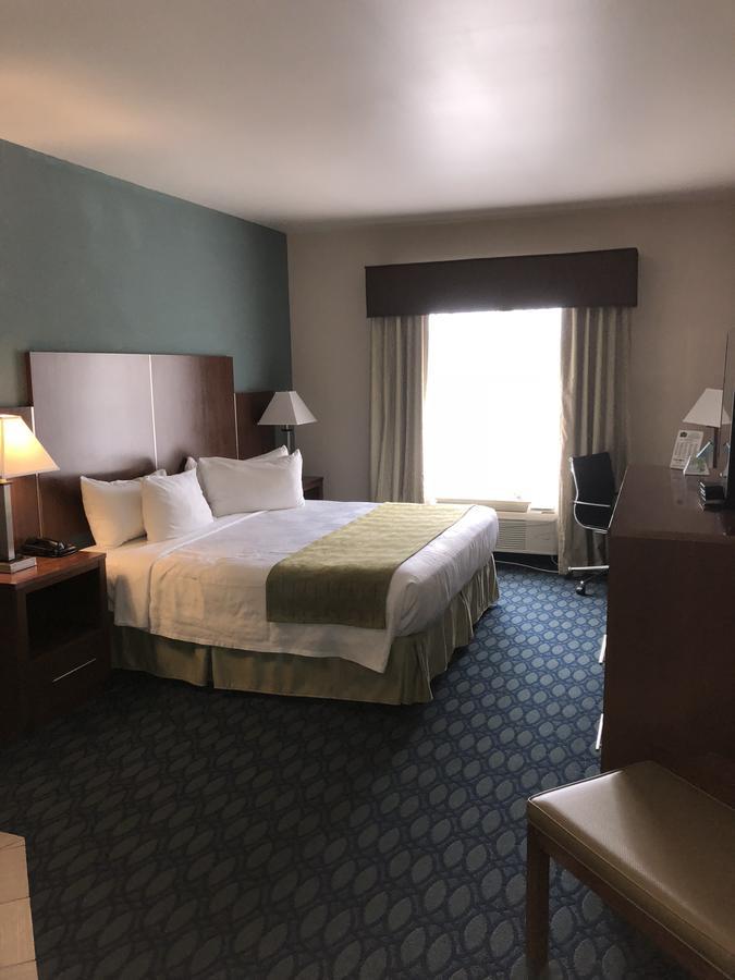 Robinson Countryview Inn & Suites מראה חיצוני תמונה
