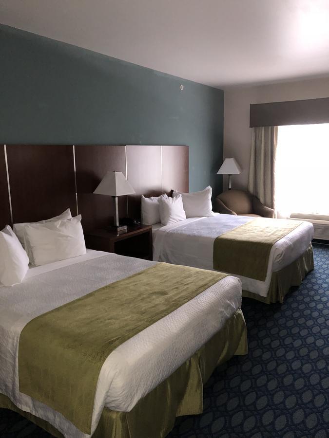 Robinson Countryview Inn & Suites מראה חיצוני תמונה