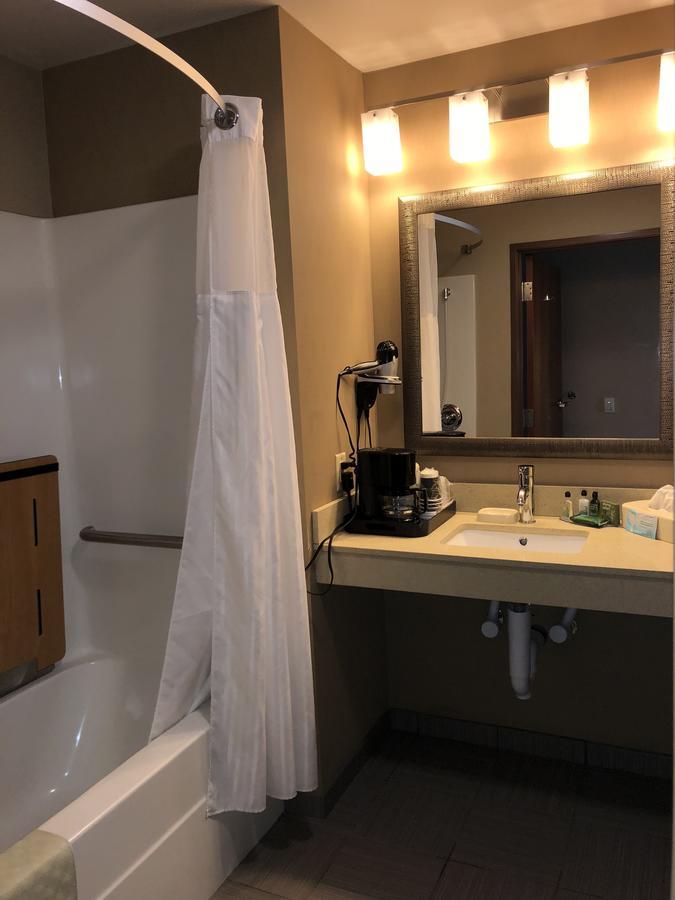 Robinson Countryview Inn & Suites מראה חיצוני תמונה