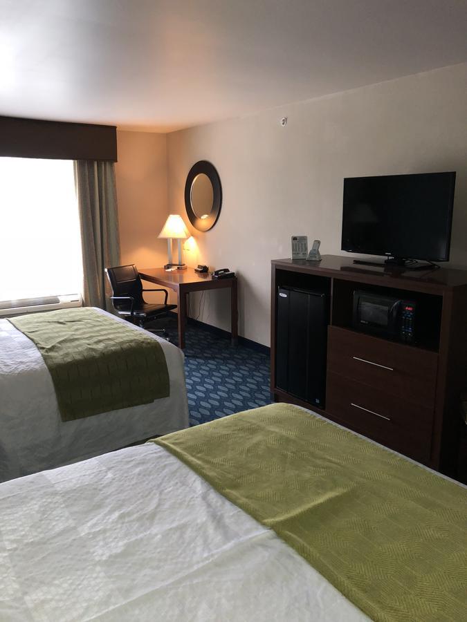 Robinson Countryview Inn & Suites מראה חיצוני תמונה