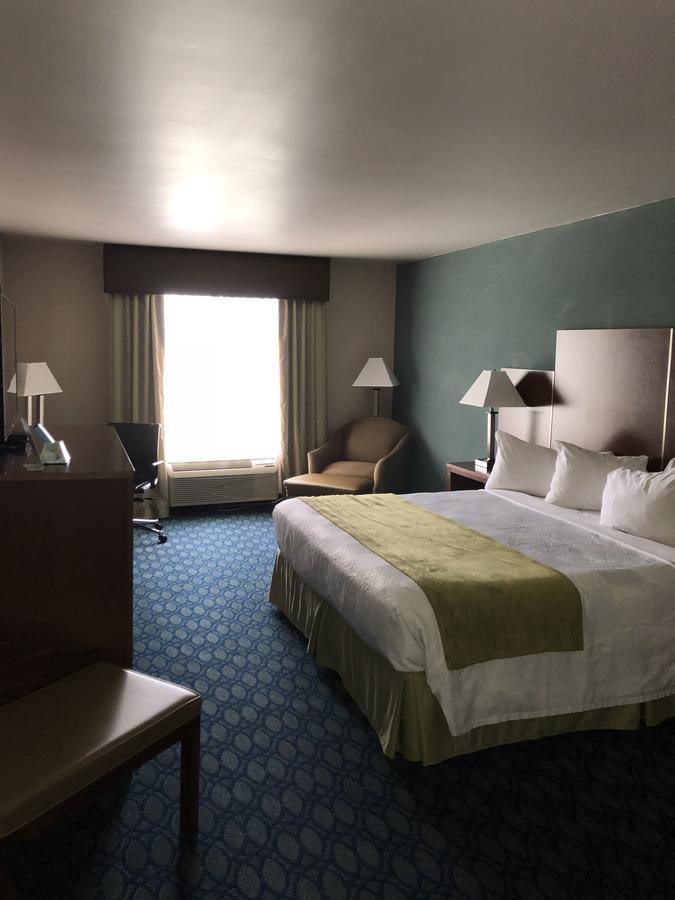 Robinson Countryview Inn & Suites מראה חיצוני תמונה