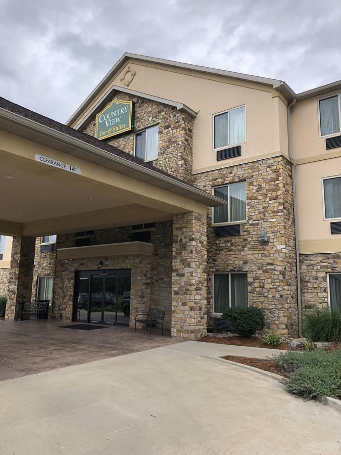 Robinson Countryview Inn & Suites מראה חיצוני תמונה
